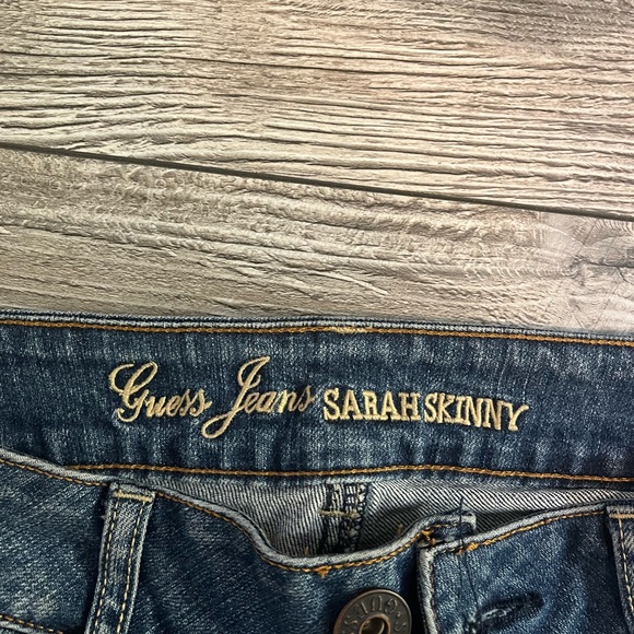 Guess Sarah Skinny Jeans Size 27 - Picture 2 of 4